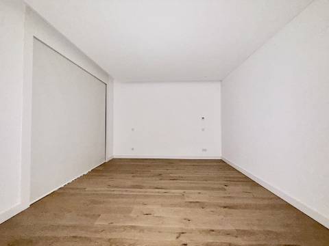 Penthouse T4 na Quinta Marques Gomes
