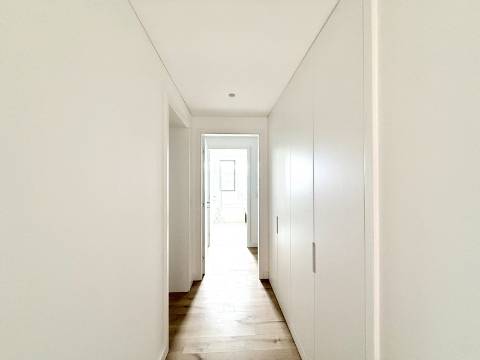Penthouse T4 na Quinta Marques Gomes
