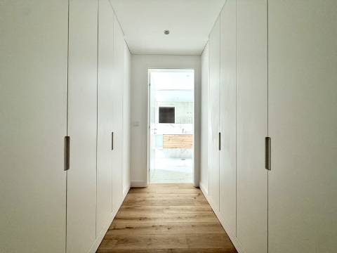 Penthouse T4 na Quinta Marques Gomes