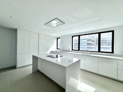 Apartamento T3 com vista mar na Quinta Marques Gomes