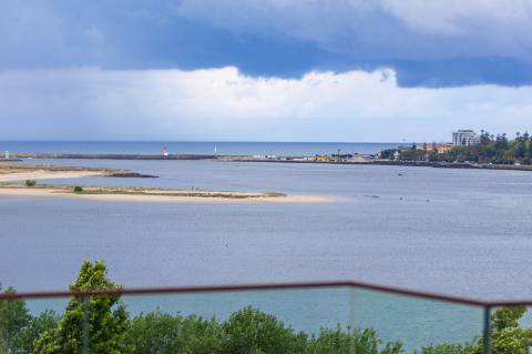 Apartamento T3 com vista mar na Quinta Marques Gomes