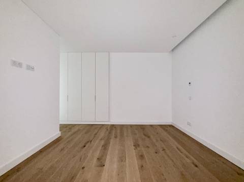 Apartamento T3 com vista mar na Quinta Marques Gomes