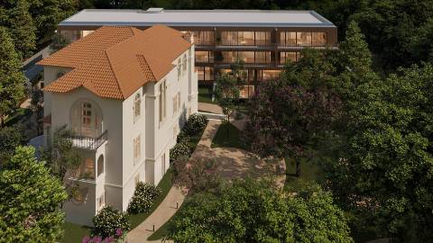 Apartamento T4 no Palacete na Av. Boavista, Porto