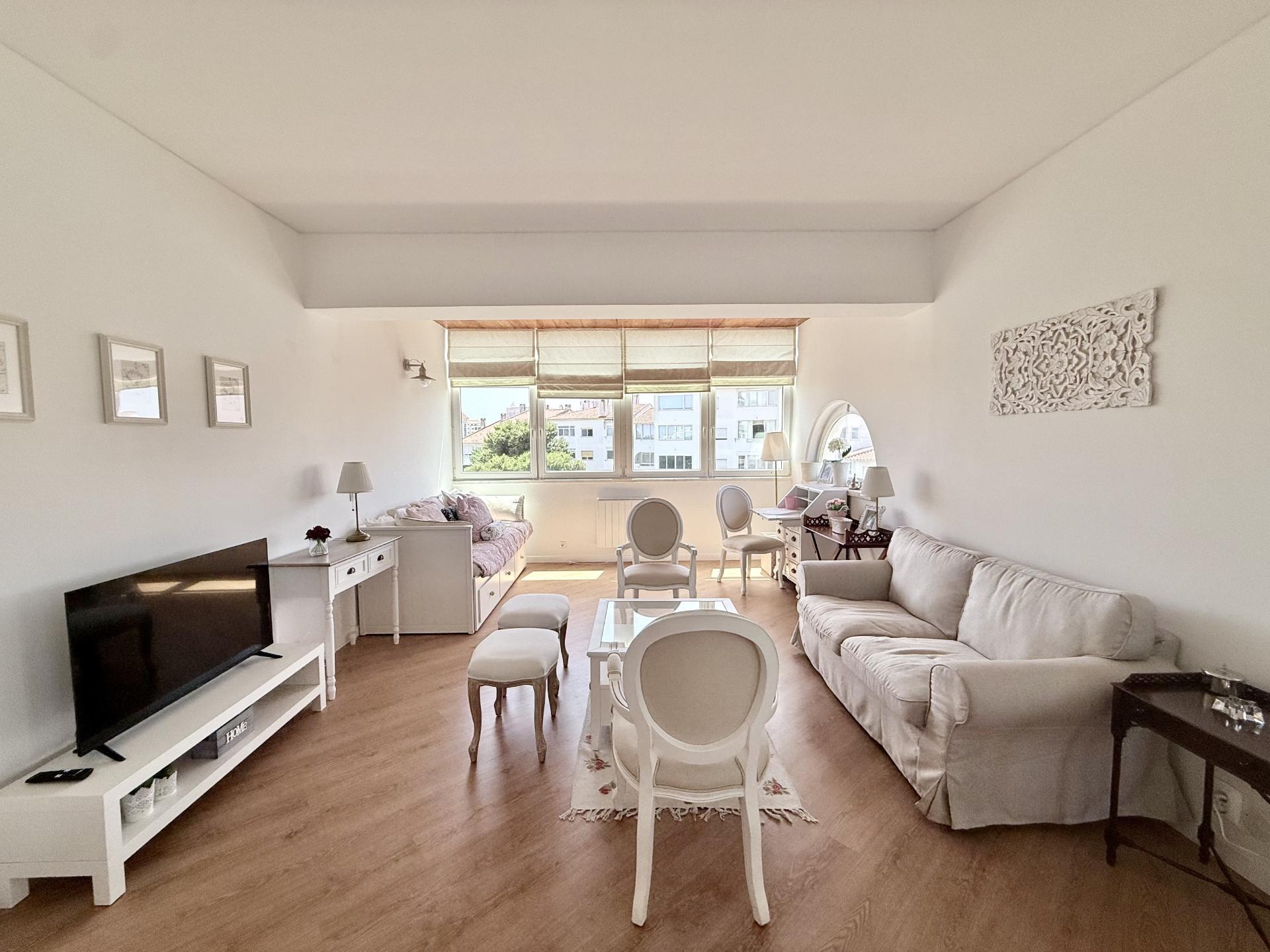 Apartamento T1 mobilado no Bairro do Rosario, Cascais