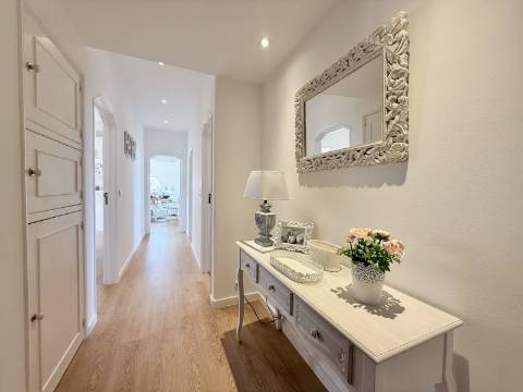 Apartamento T1 mobilado no Bairro do Rosario, Cascais