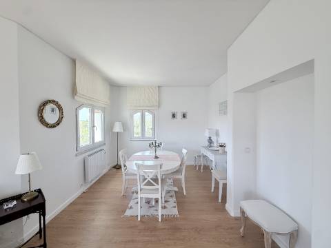 Apartamento T1 mobilado no Bairro do Rosario, Cascais