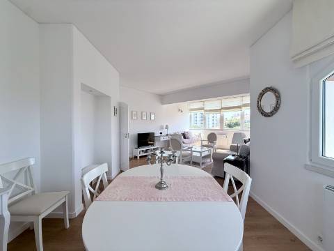 Apartamento T1 mobilado no Bairro do Rosario, Cascais