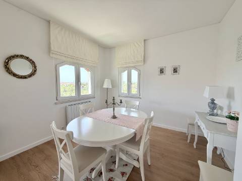 Apartamento T1 mobilado no Bairro do Rosario, Cascais