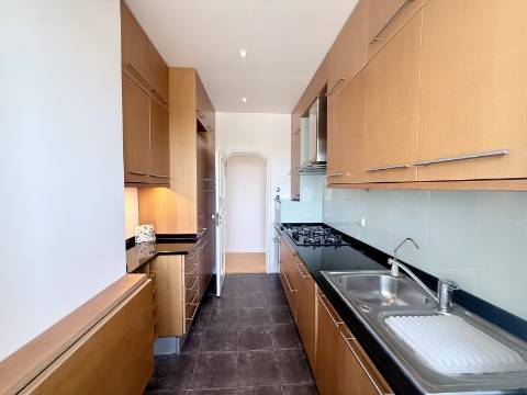 Apartamento T1 mobilado no Bairro do Rosario, Cascais