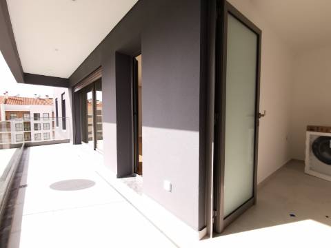 T3 Duplex -Terraço/Sul e Garagem