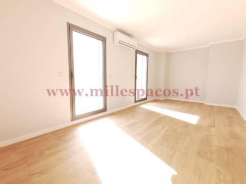 T3 Duplex -Terraço/Sul e Garagem