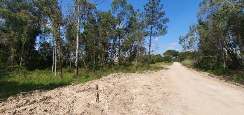 Terreno Gaveto com Estrada Nacional