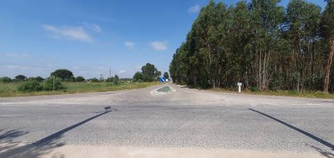 Terreno Gaveto com Estrada Nacional