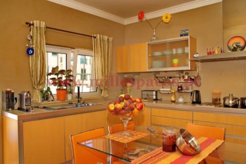 Moradia V6 Isolada com piscina