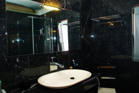 Moradia V6 Isolada com piscina