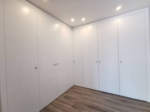 Duplex T3+2 Terraço e Box 2 carros