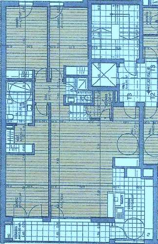 Duplex T4+1 com box 2 carros