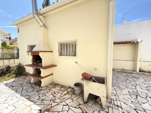 Moradia V6 com Garagem Centro da Cidade