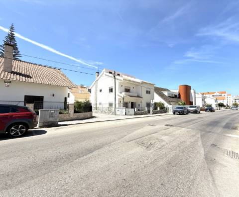 Moradia V6 com Garagem Centro da Cidade