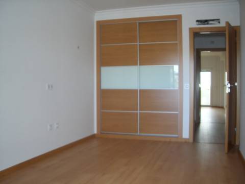 T3 C/Garagem Alto das Vinhas