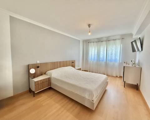 T3 C/Garagem Alto das Vinhas