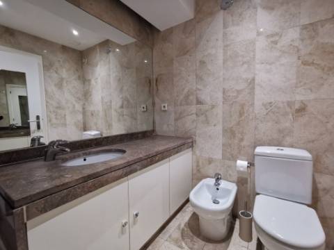 T2 C/Parqueamento Laranjeiras