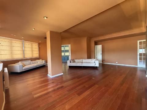 Exclusivo T6 Renovado junto ao Técnico
