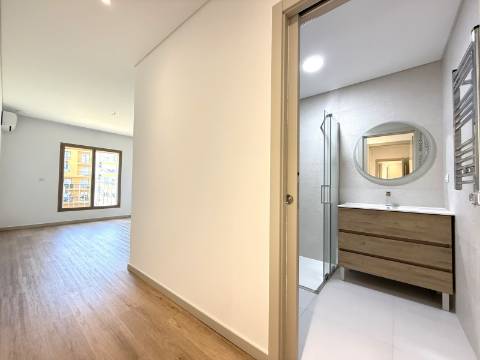 T1 Novo com terraço de 47m2