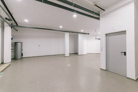 Viva com Estilo em Cascais: Moradia T3+1 com Design Moderno