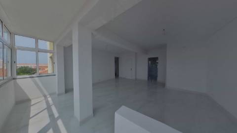 Apartamento T3 - Carcavelos