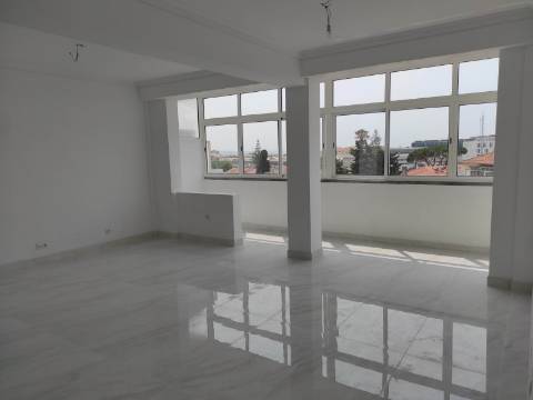 Apartamento T3 - Carcavelos