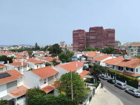 Apartamento T3 - Carcavelos