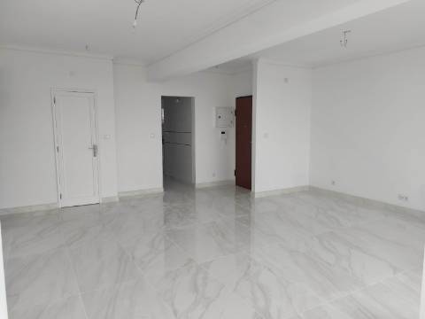 Apartamento T3 - Carcavelos