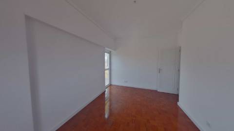 Apartamento T3 - Carcavelos