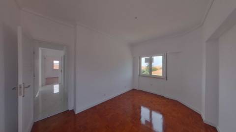 Apartamento T3 - Carcavelos