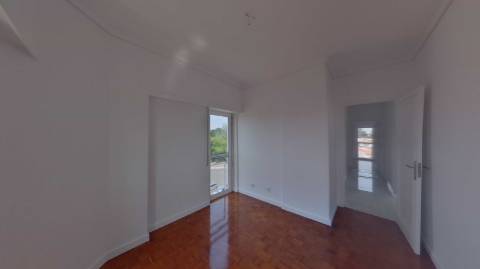 Apartamento T3 - Carcavelos