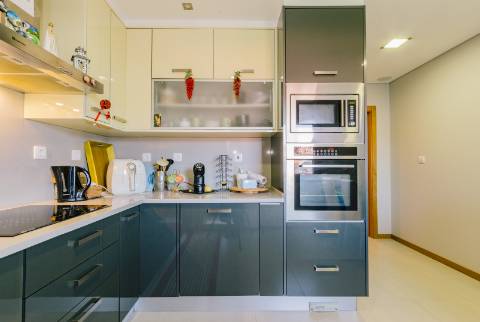 Apartamento T2 Estoril -conforto, espaço e vista desafogada