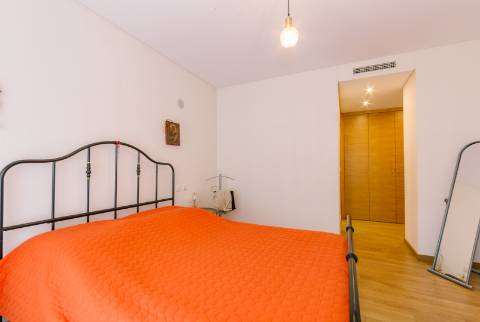 Apartamento T2 Estoril -conforto, espaço e vista desafogada