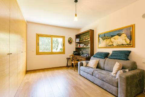 Apartamento T2 Estoril -conforto, espaço e vista desafogada