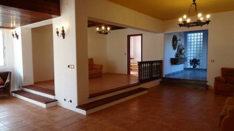 Moradia Oeiras - isolada em lote de 1560m2 T5 + T2