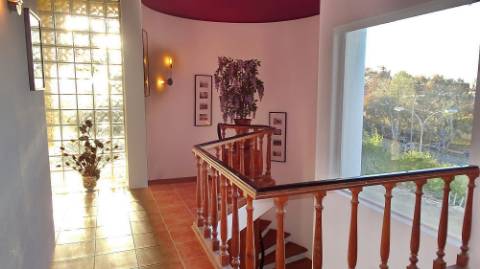 Moradia Oeiras - isolada em lote de 1560m2 T5 + T2