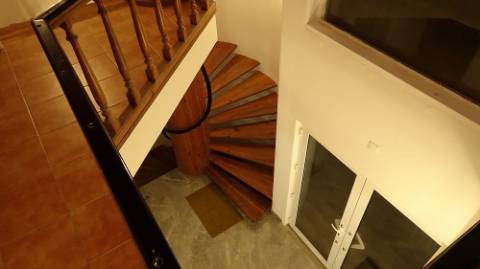 Moradia Oeiras - isolada em lote de 1560m2 T5 + T2