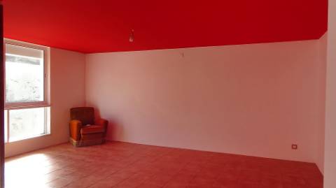 Moradia Oeiras - isolada em lote de 1560m2 T5 + T2