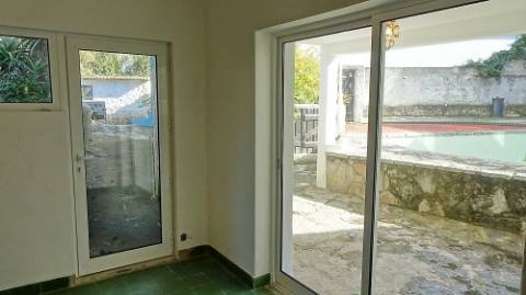 Moradia Oeiras - isolada em lote de 1560m2 T5 + T2