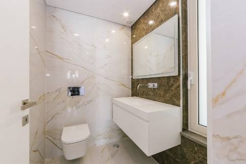 Viva com Estilo em Cascais: Moradia T3+1 com Design Moderno