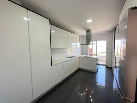 Apartamento Penthouse T3+1 (NOVO) - Colinas do Cruzeiro - Odivelas