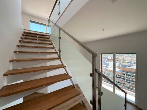 Apartamento Penthouse T3+1 (NOVO) - Colinas do Cruzeiro - Odivelas