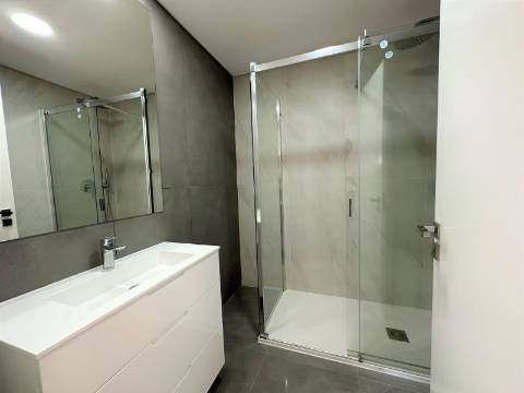 Apartamento Penthouse T3+1 (NOVO) - Colinas do Cruzeiro - Odivelas