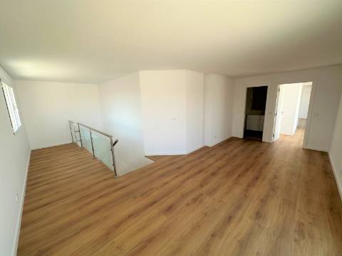 Apartamento Penthouse T3+1 (NOVO) - Colinas do Cruzeiro - Odivelas