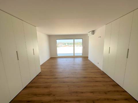 Apartamento Penthouse T3+1 (NOVO) - Colinas do Cruzeiro - Odivelas